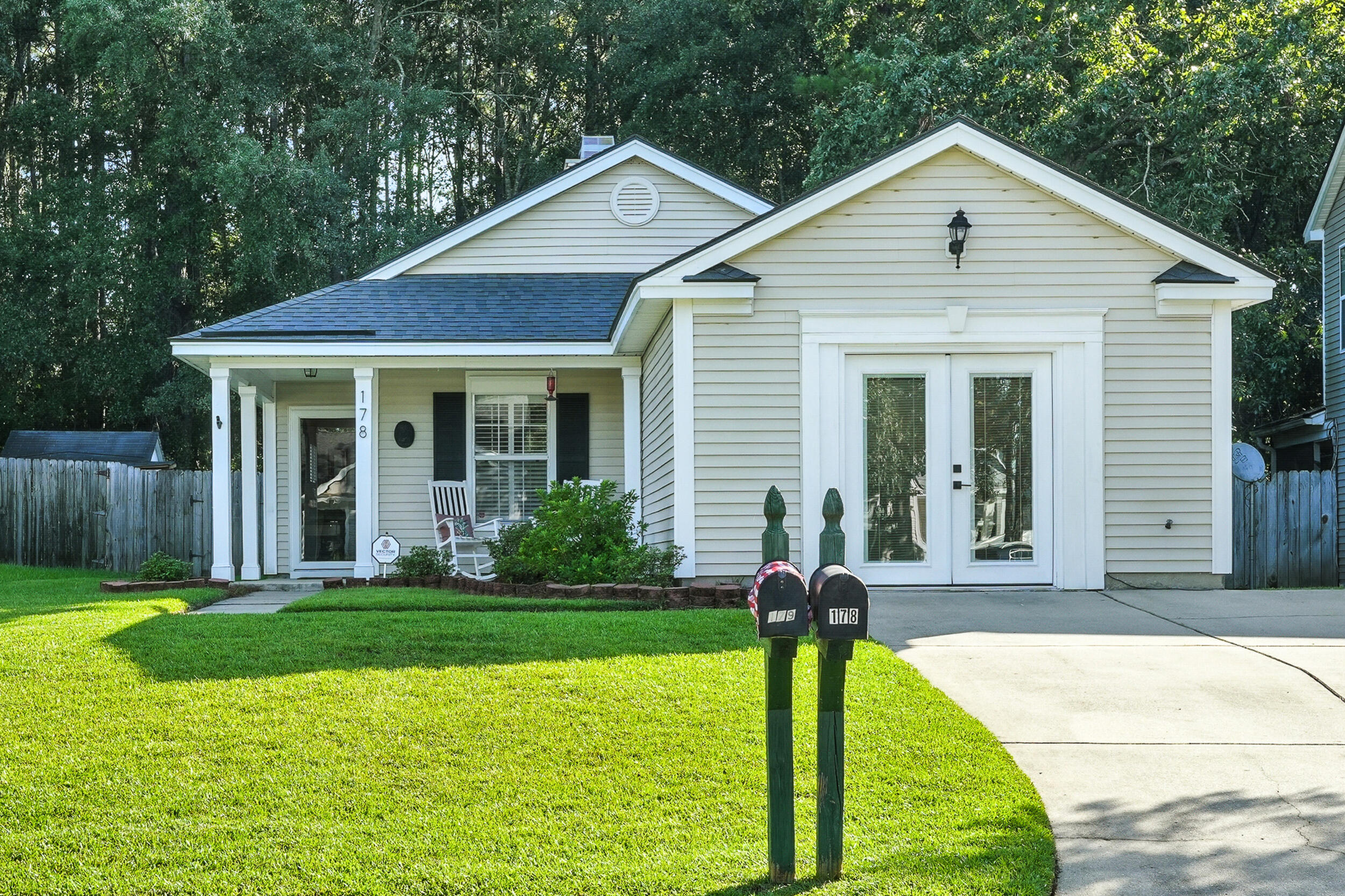 178 2 Pond Loop Ladson, SC 29456 - Photo 2 of 21 DSC06771