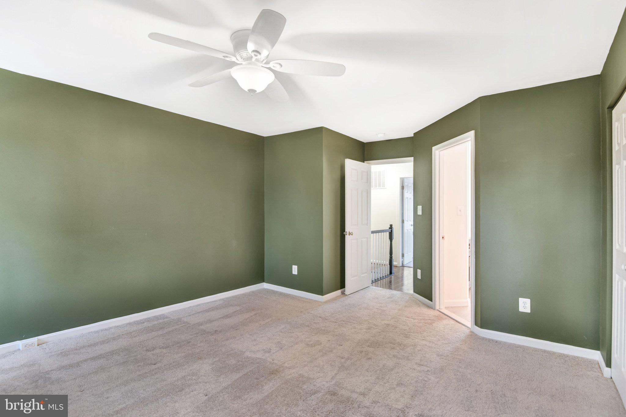 22142 Trailside Square Sterling, VA 20164 - Photo 23 of 32 a view of a livingroom with a chandelier fan