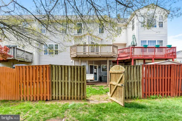 $545,000 | 22142 Trailside Square, Sterling, VA 20164