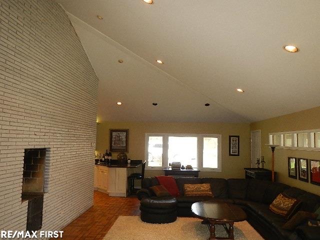 5935 North Livernois Road Rochester, MI 48306 - Photo 26 of 52 31385153-25.JPG