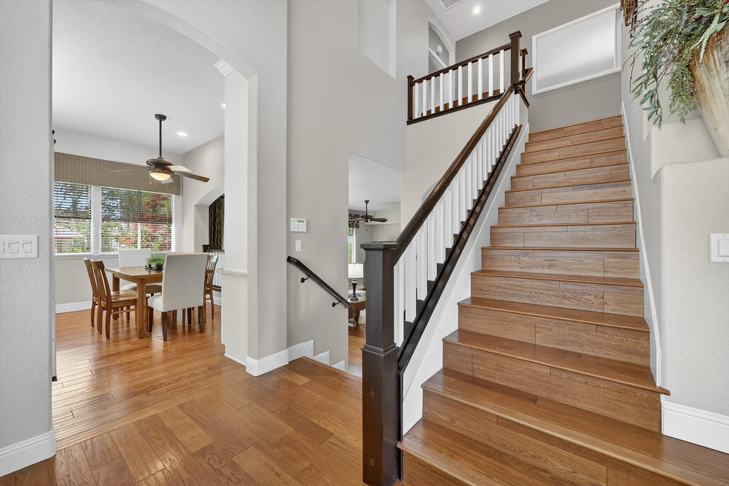 1203 Halidon Way Folsom, CA 95630 - Photo 35 of 98