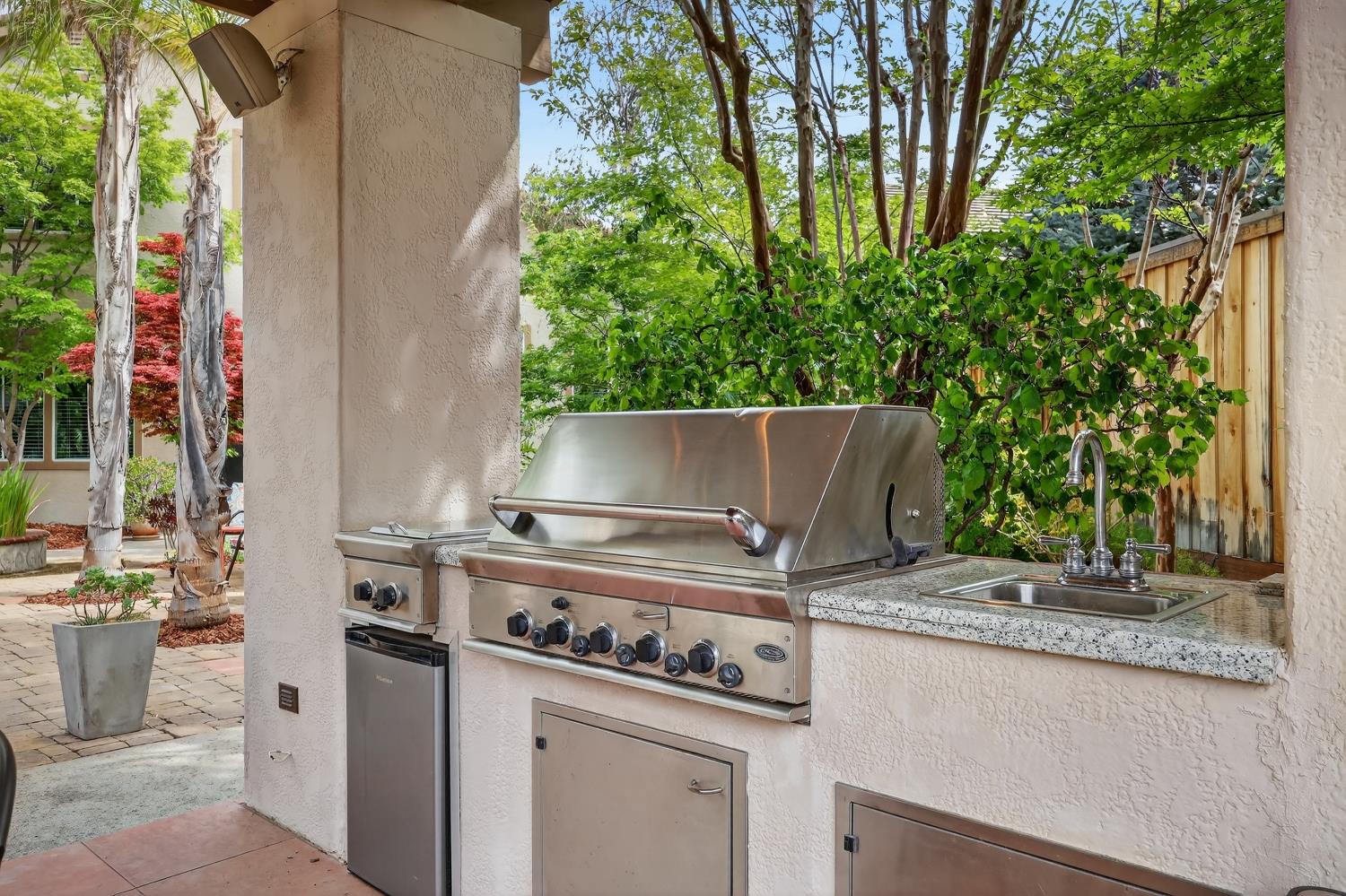 1203 Halidon Way Folsom, CA 95630 - Photo 67 of 98