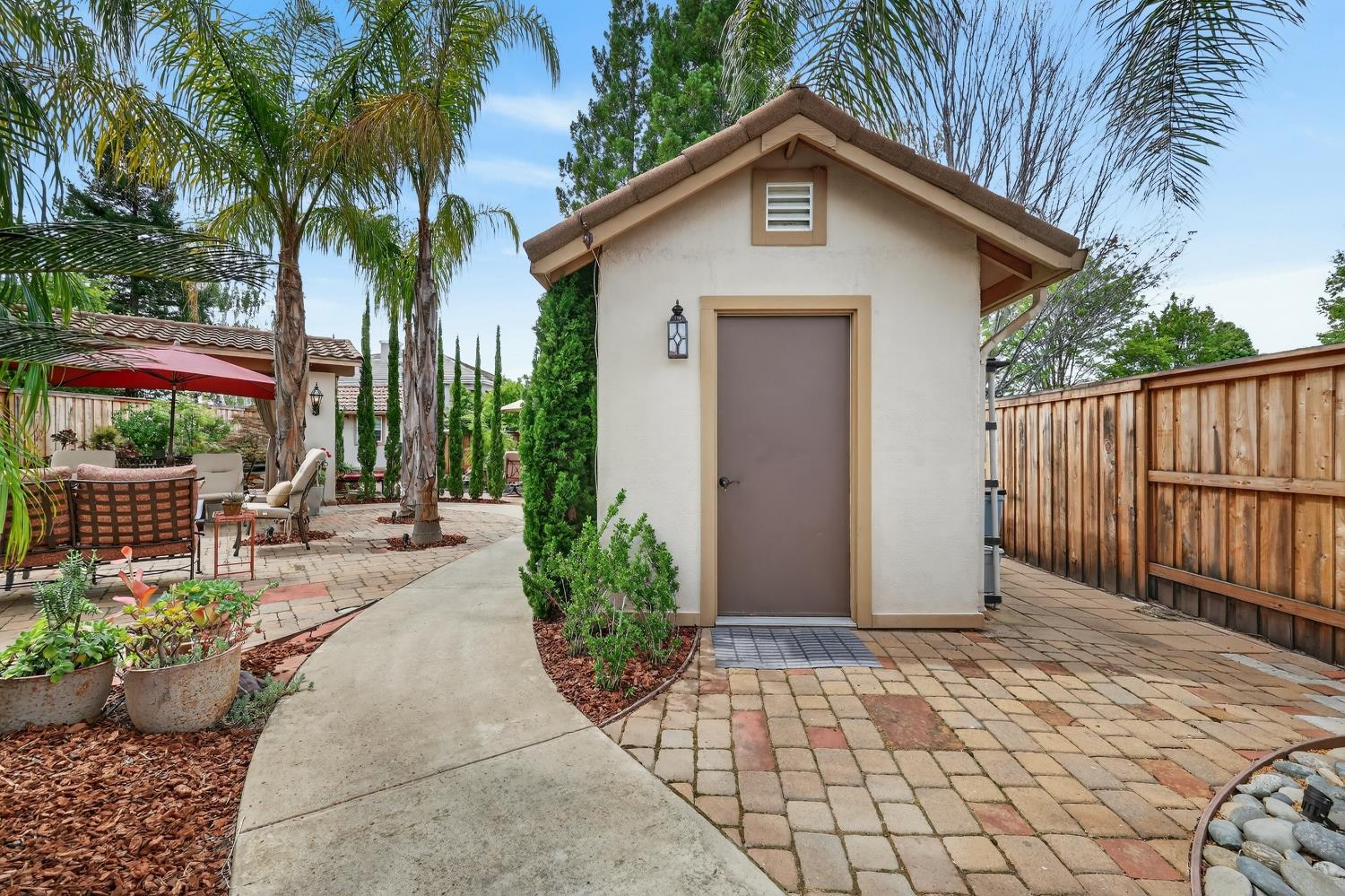 1203 Halidon Way Folsom, CA 95630 - Photo 79 of 98