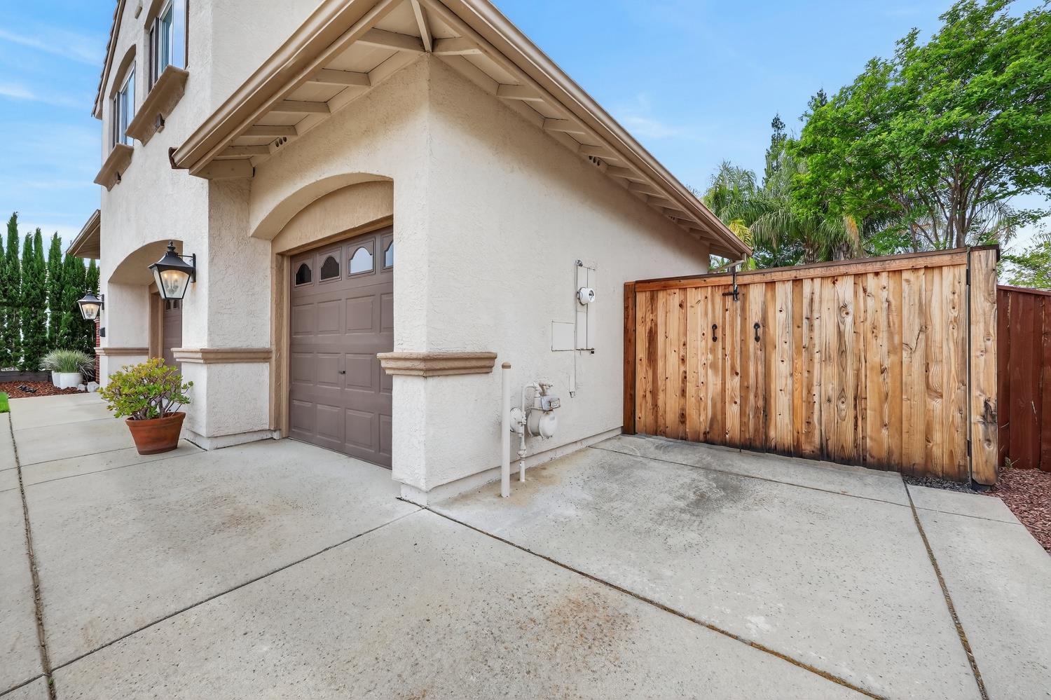 1203 Halidon Way Folsom, CA 95630 - Photo 83 of 98