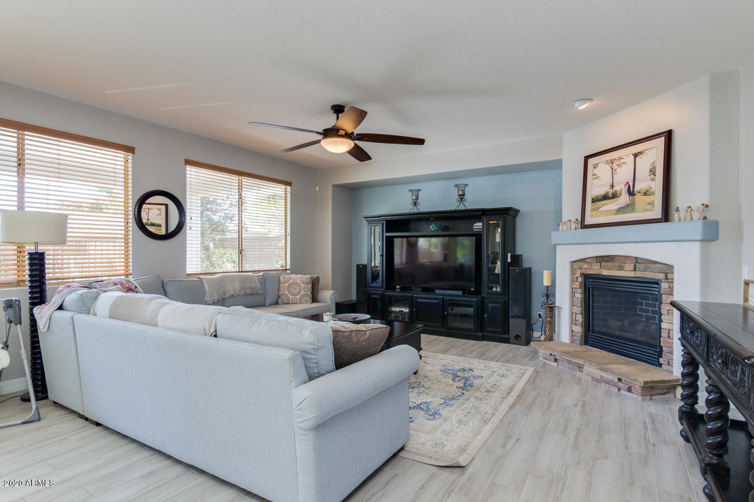 3689 East Kimball Road Gilbert, AZ 85297 - Photo 10 of 56 10-Kimball