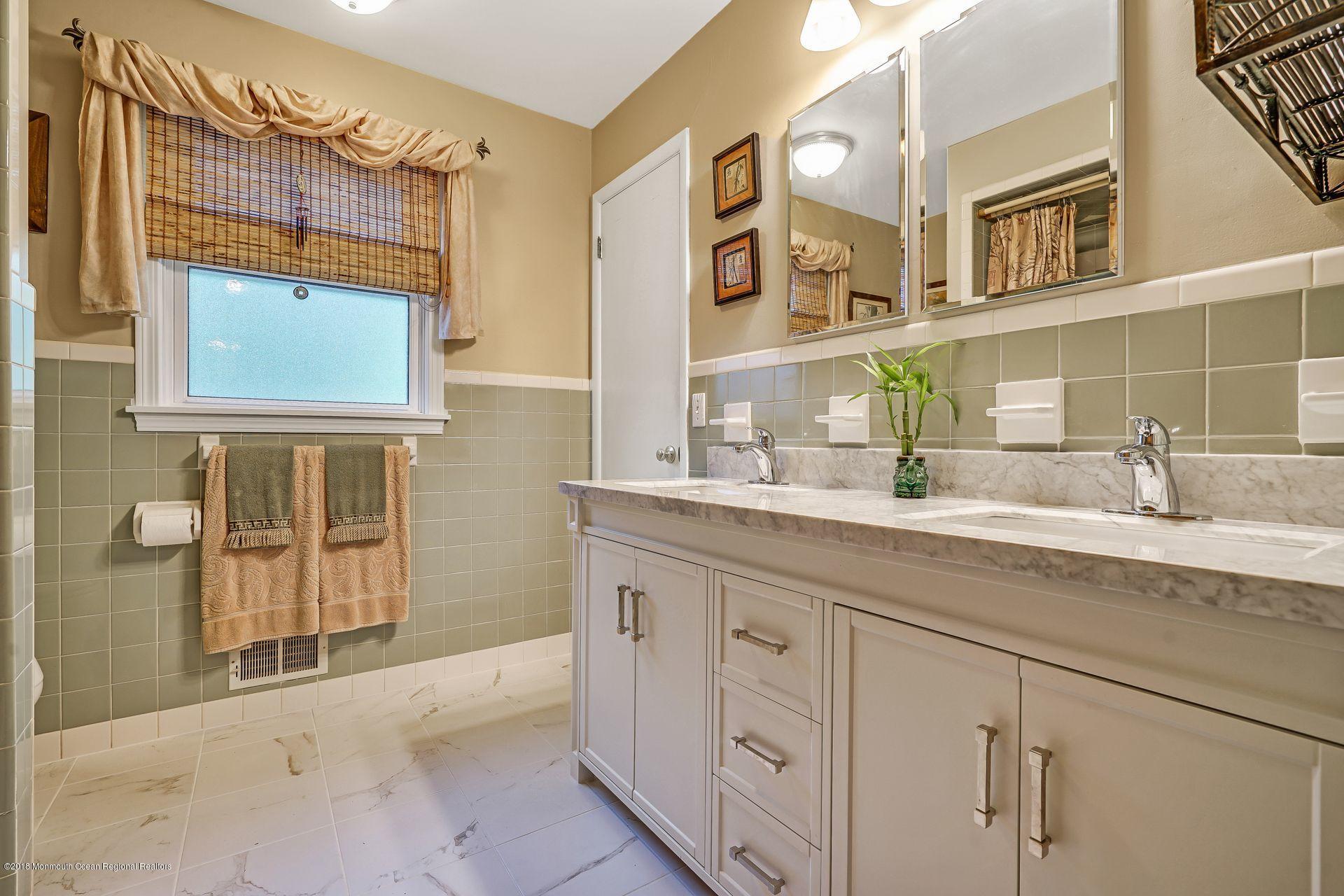 60 Valley Road Jackson, NJ 08527 - Photo 11 of 34 11