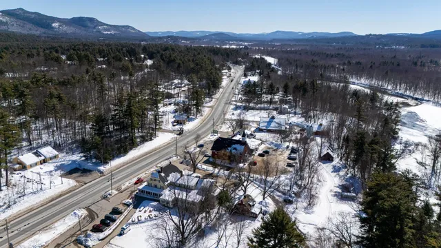 $2,300,000 | 3360-3378 White Mountain Highway, Conway, NH 03860