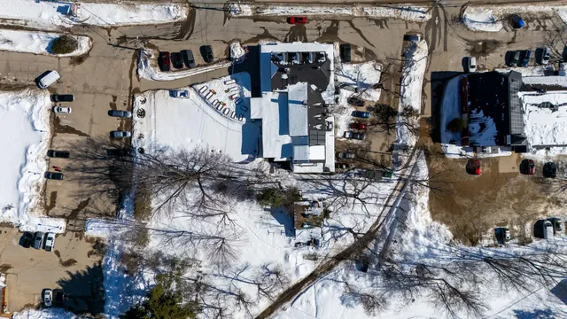 $2,300,000 | 3360-3378 White Mountain Highway, Conway, NH 03860