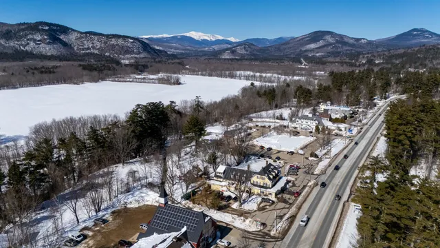 $2,300,000 | 3360-3378 White Mountain Highway, Conway, NH 03860