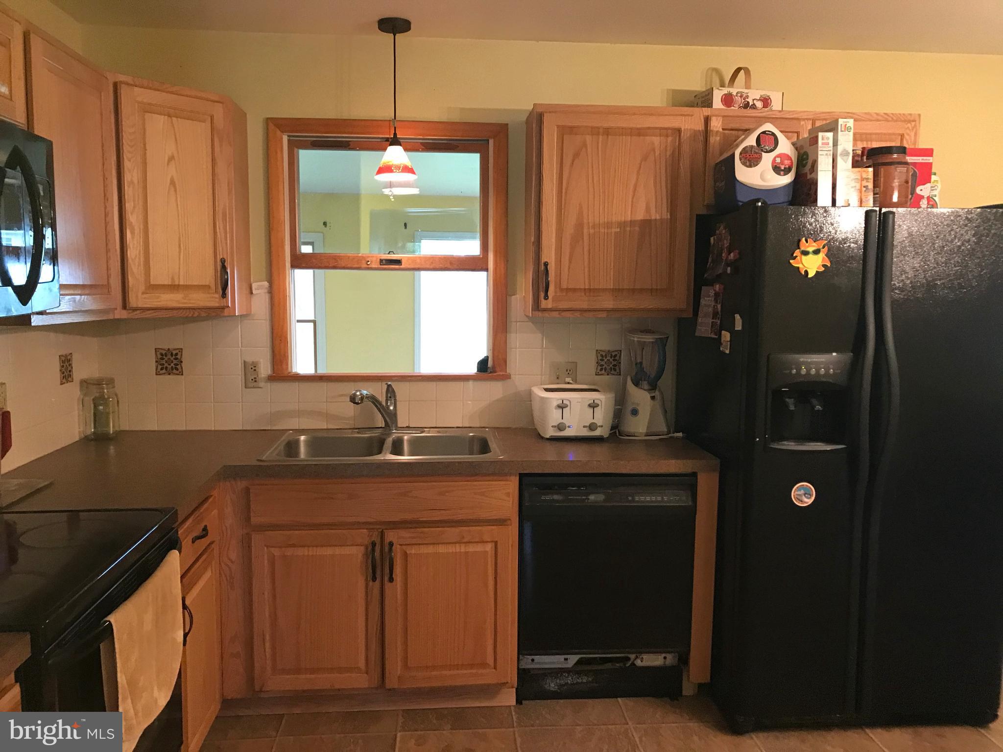 4436 Beaumont Road Dover, PA 17315 - Photo 14 of 50 Dishwasher works but missing bottom piece