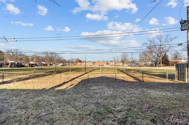 $1,700 | 7339 Gerardini Drive, Hazelwood, MO 63042