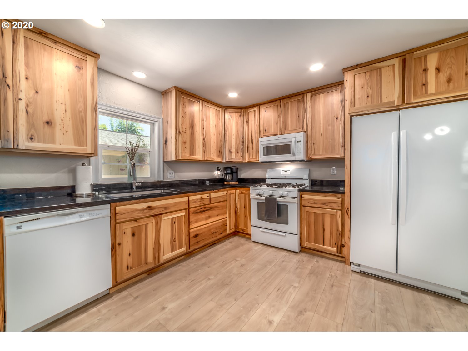 32665 West Saginaw Road Cottage Grove, OR 97424 - Photo 12 of 32 Gallery Image 12