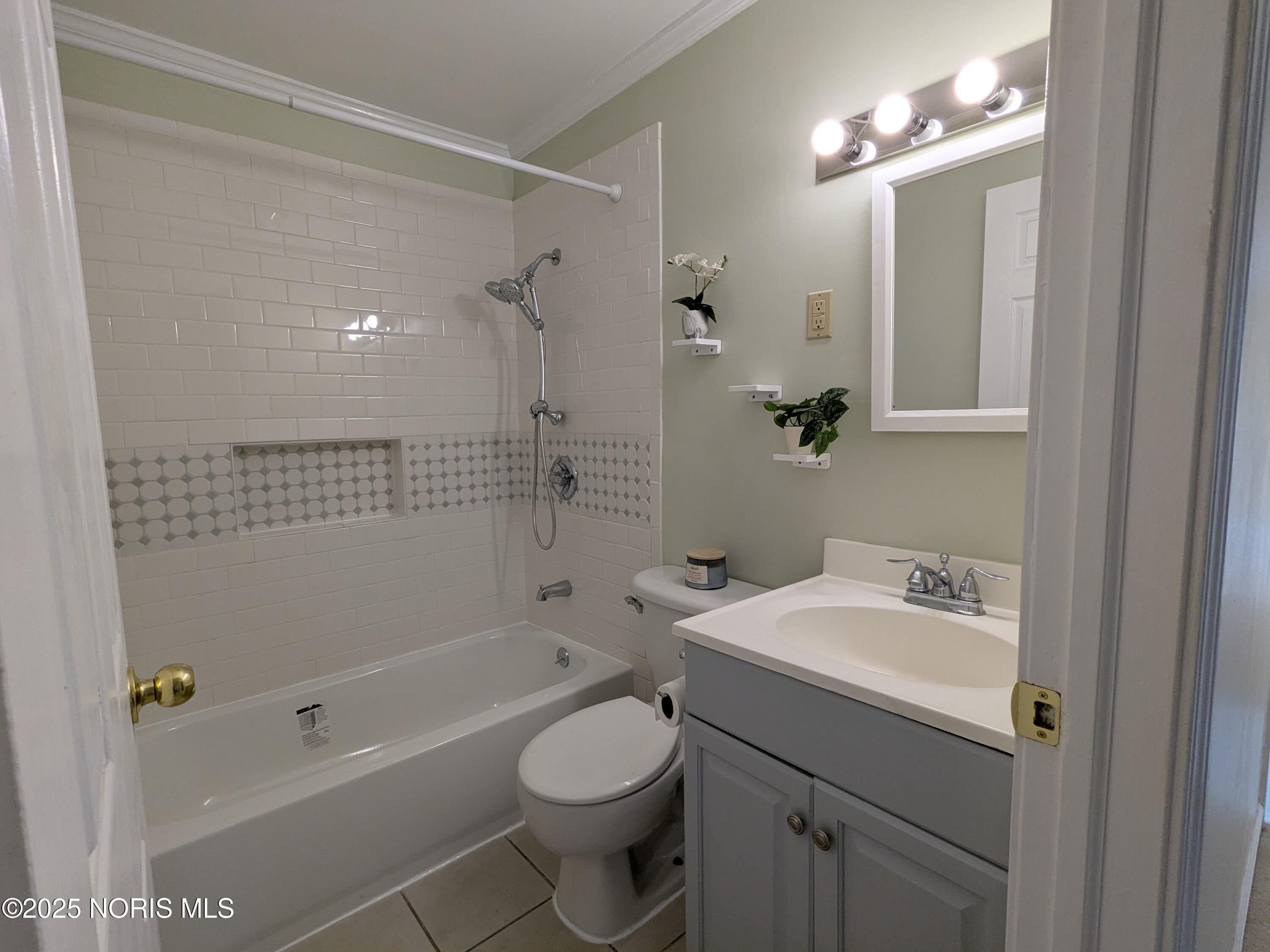 1715 Ralvan Drive Defiance, OH 43512 - Photo 22 of 49 Ralvan full bath