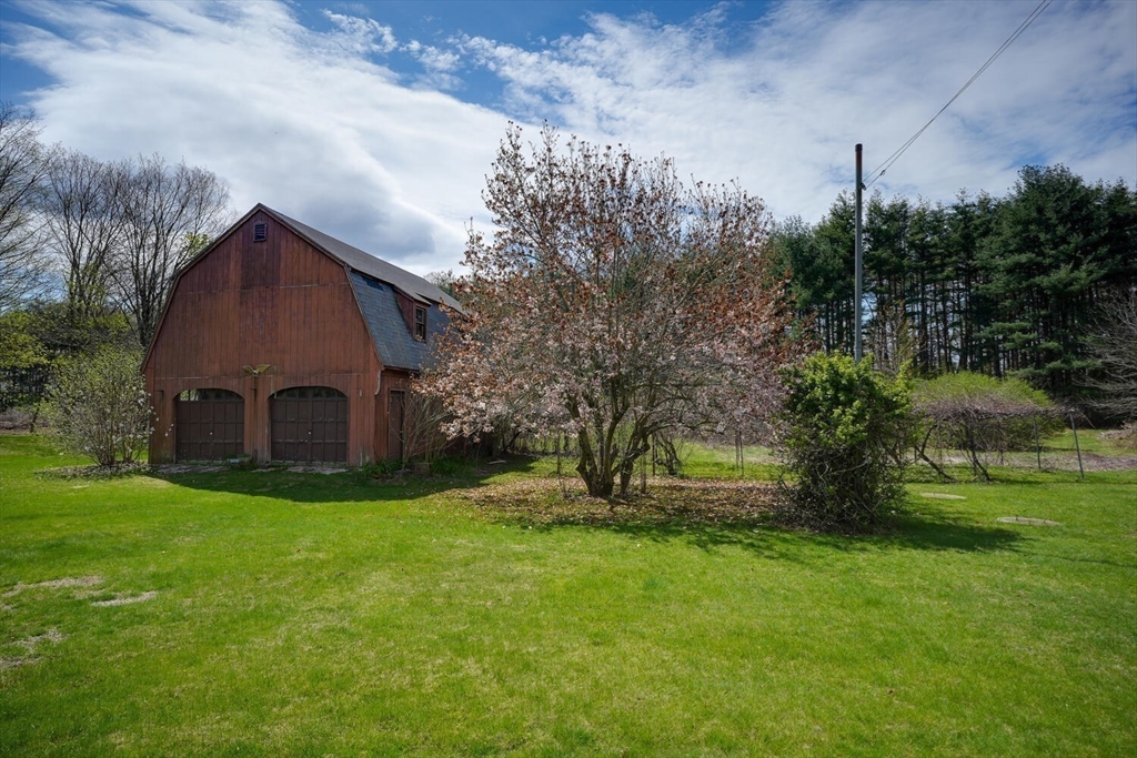 193 Gates Pond Road Berlin, MA 01503 - Photo 35 of 42 Gallery Image 35
