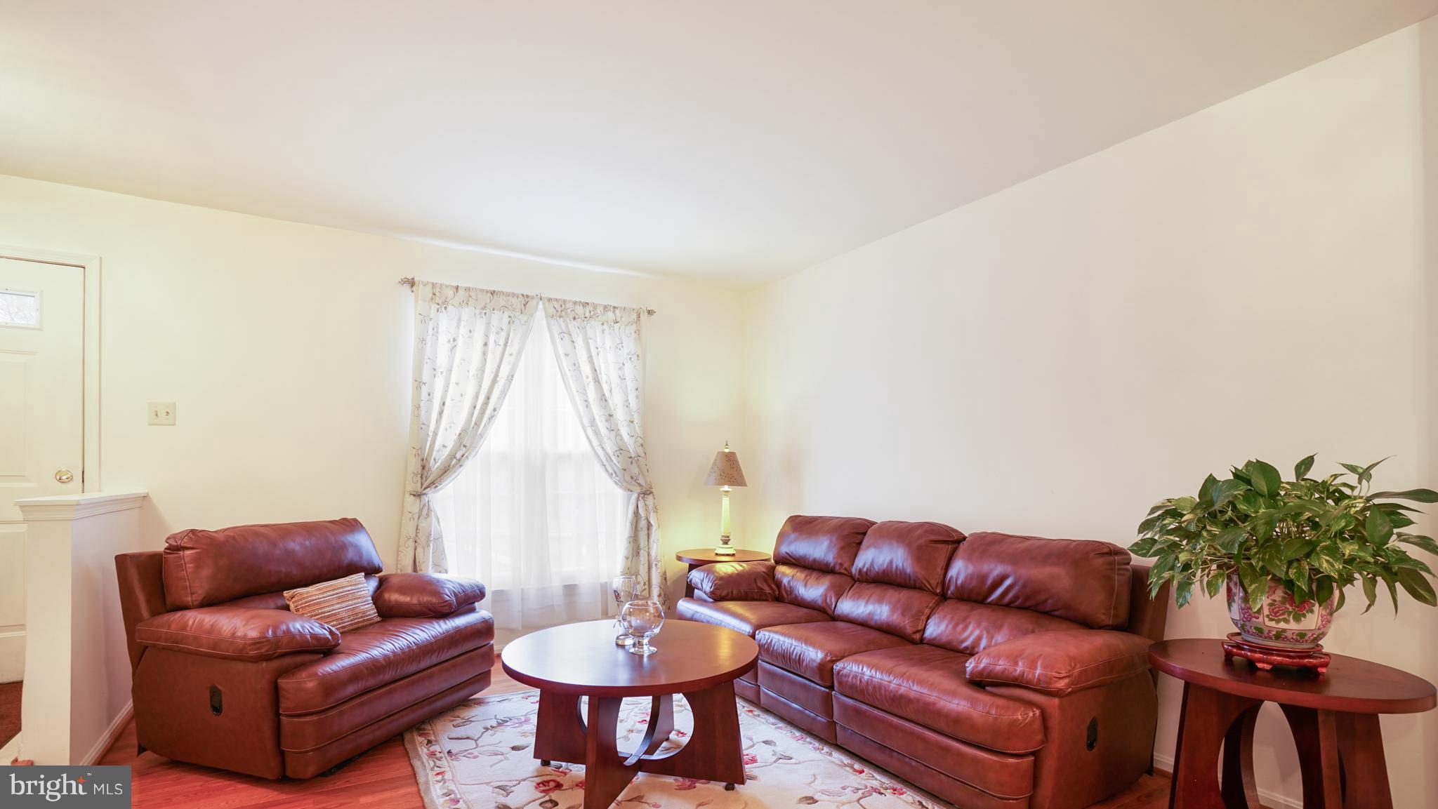 14908 Dunvegan Court Silver Spring, MD 20906 - Photo 8 of 30 Family Room