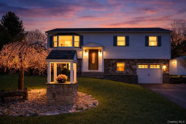 $599,999 | 6 Kensington Way, Harriman, NY 10926