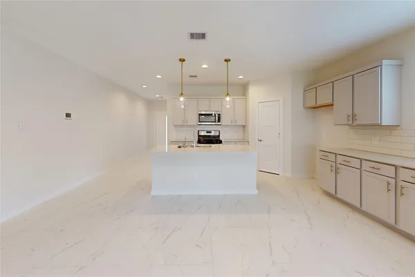 $409,000 | 10428 Great Basin Lane, Conroe, TX 77384