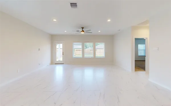 $409,000 | 10428 Great Basin Lane, Conroe, TX 77384