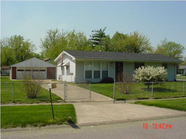 6804 Pendleton Road Louisville, KY 40272 - Photo 1 of 18 Primary Photo