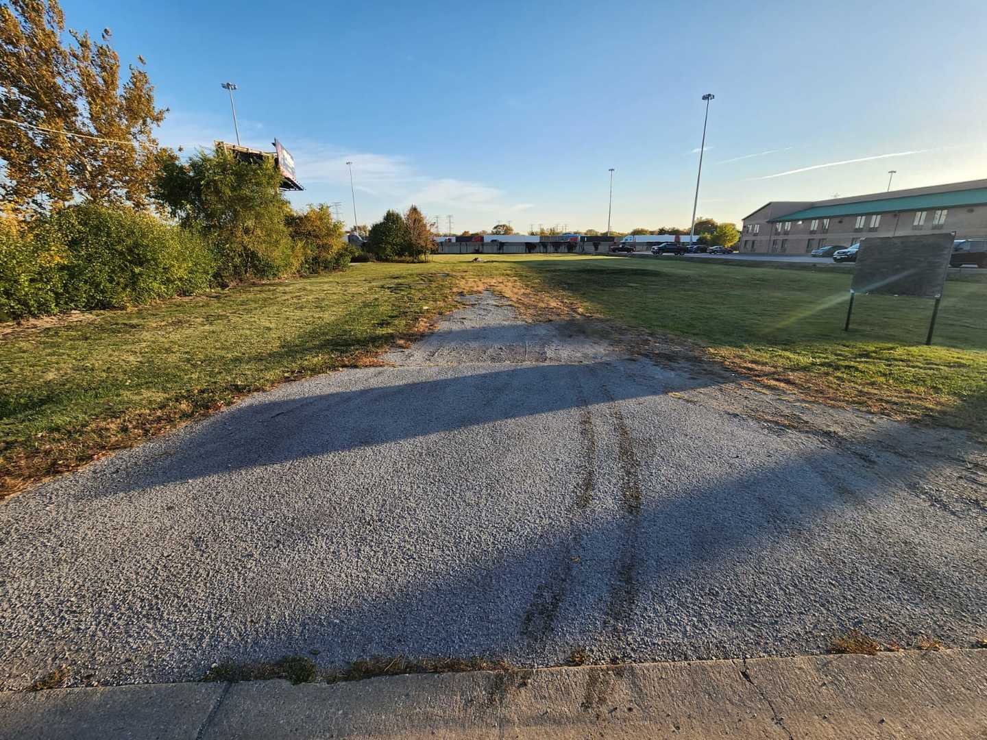 2155 Bernice Road Lansing, IL 60438 - Photo 9 of 17