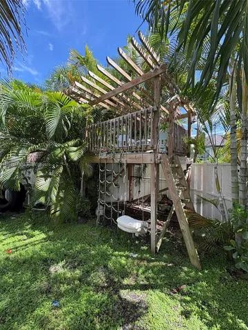 $1,390,000 | 15982 Southwest 61st Street, Davie, FL 33331