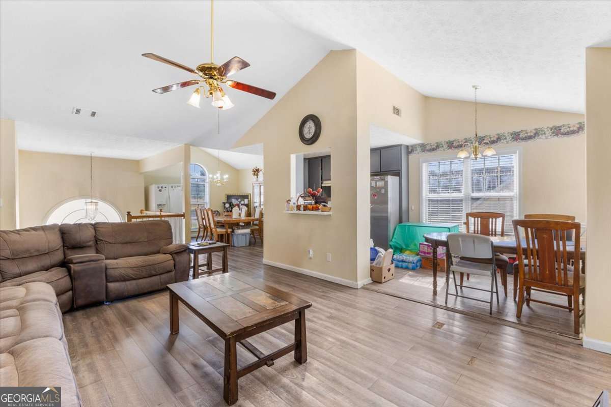 10571 Starling Trail Hampton, GA 30228 - Photo 7 of 35