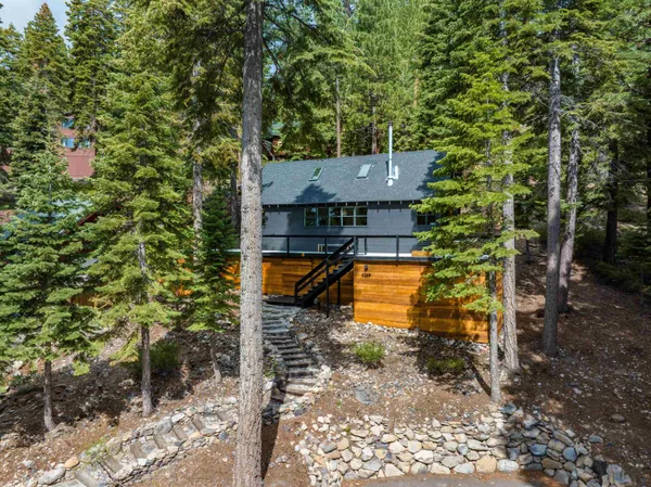 $990,000 | 4269 Jeffrey Way, Carnelian Bay, CA 96140