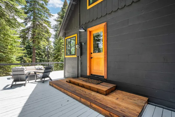 $990,000 | 4269 Jeffrey Way, Carnelian Bay, CA 96140
