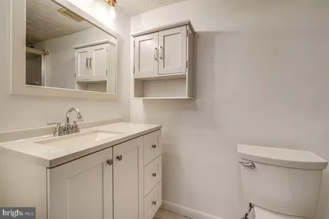 $550,000 | 2880 South Meade Street, Arlington, VA 22206