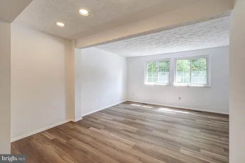 $550,000 | 2880 South Meade Street, Arlington, VA 22206