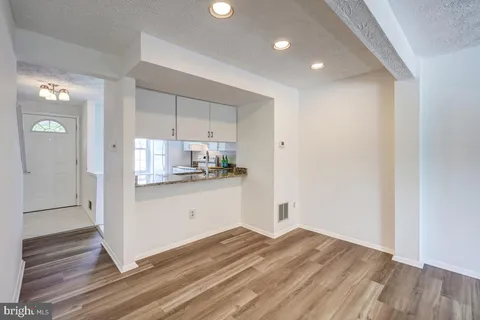 $550,000 | 2880 South Meade Street, Arlington, VA 22206
