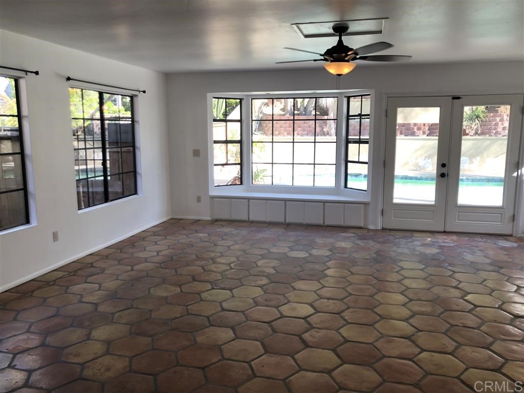 265 Cerro Street Encinitas, CA 92024 - Photo 14 of 19 Gallery Image 14