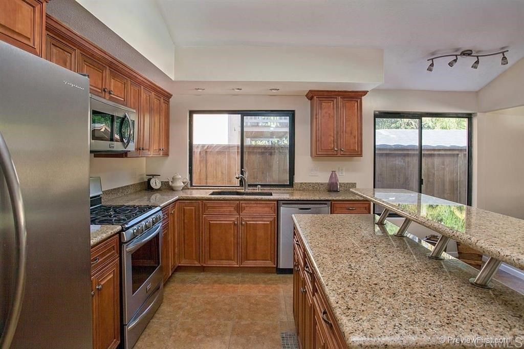 265 Cerro Street Encinitas, CA 92024 - Photo 8 of 19 Gallery Image 8