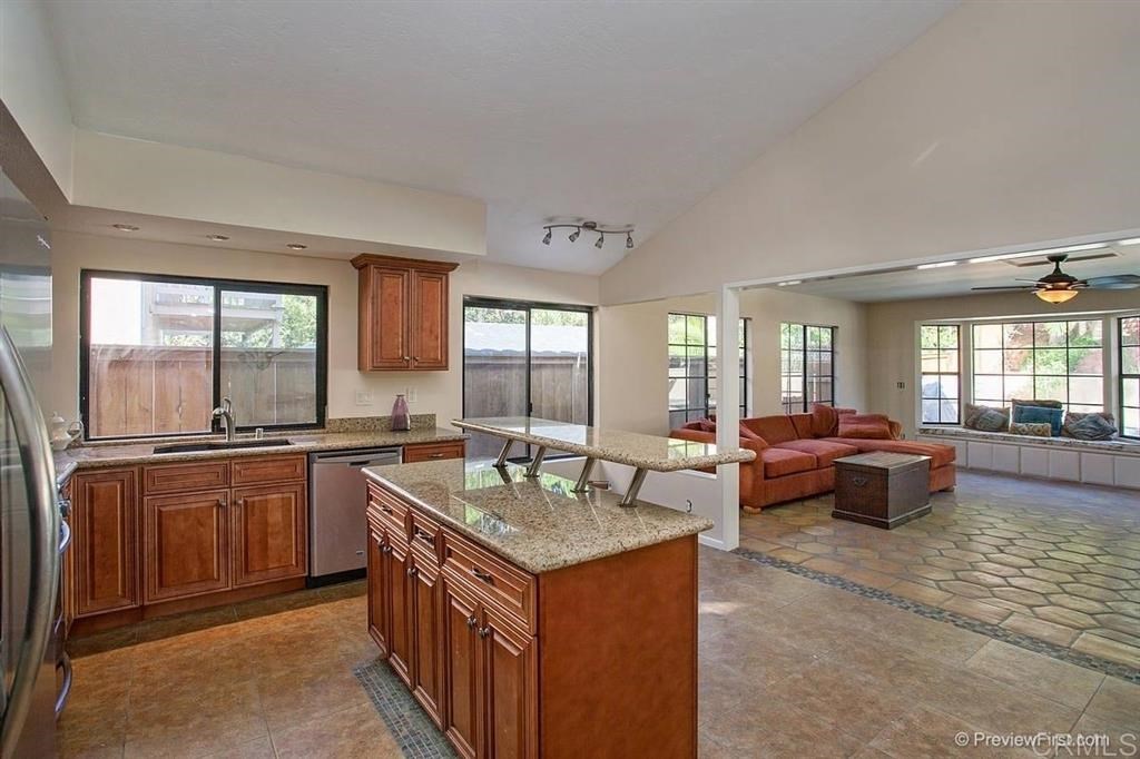 265 Cerro Street Encinitas, CA 92024 - Photo 10 of 19 Gallery Image 10