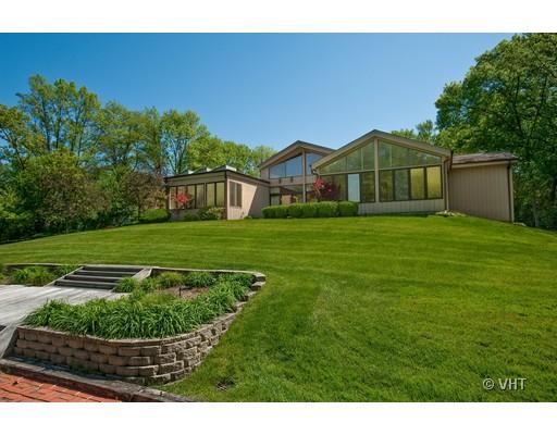 804 North Happ Road Northfield, IL 60093 - Photo 11 of 13 a view of a back yard of the house