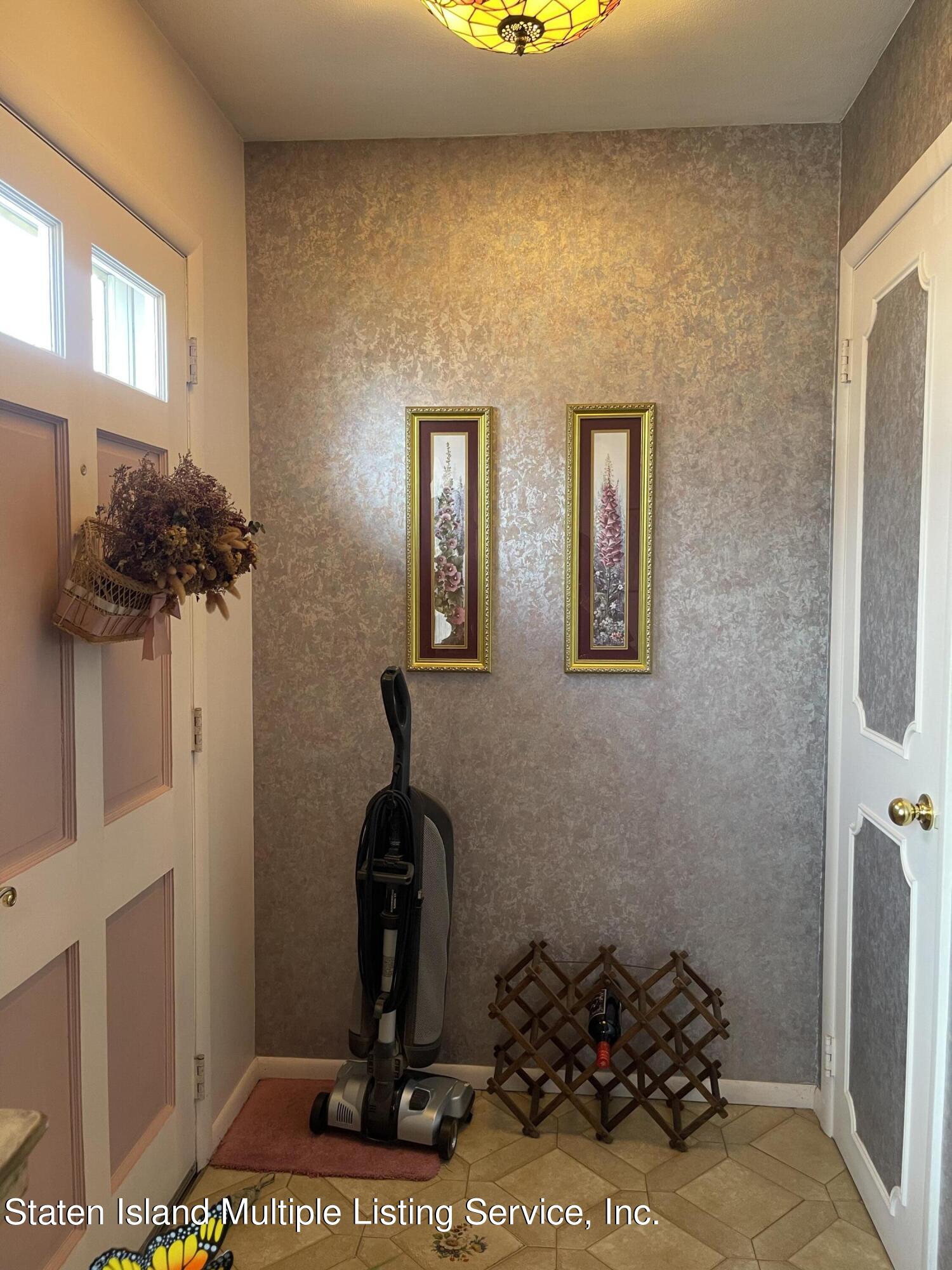 462 Beach Road Staten Island, NY 10312 - Photo 29 of 38 5168DFCF-A24E-4313-AD19-D247633F80D8