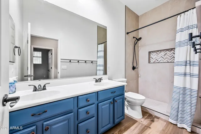 $2,700 | 4231 East Marshall Avenue, Gilbert, AZ 85297