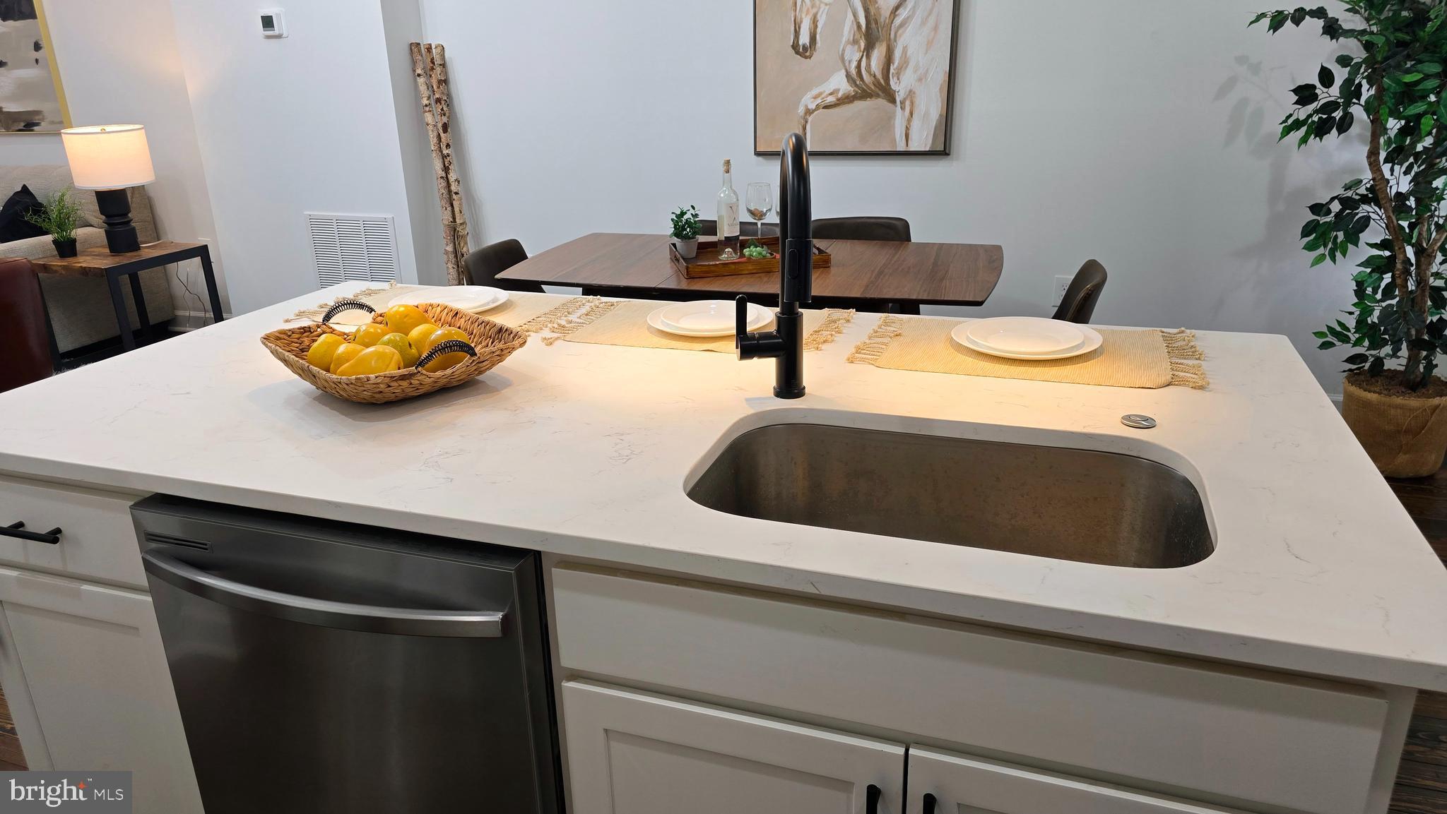 2902 Ridgewood Avenue Baltimore, MD 21215 - Photo 11 of 49 Gallery Image 11