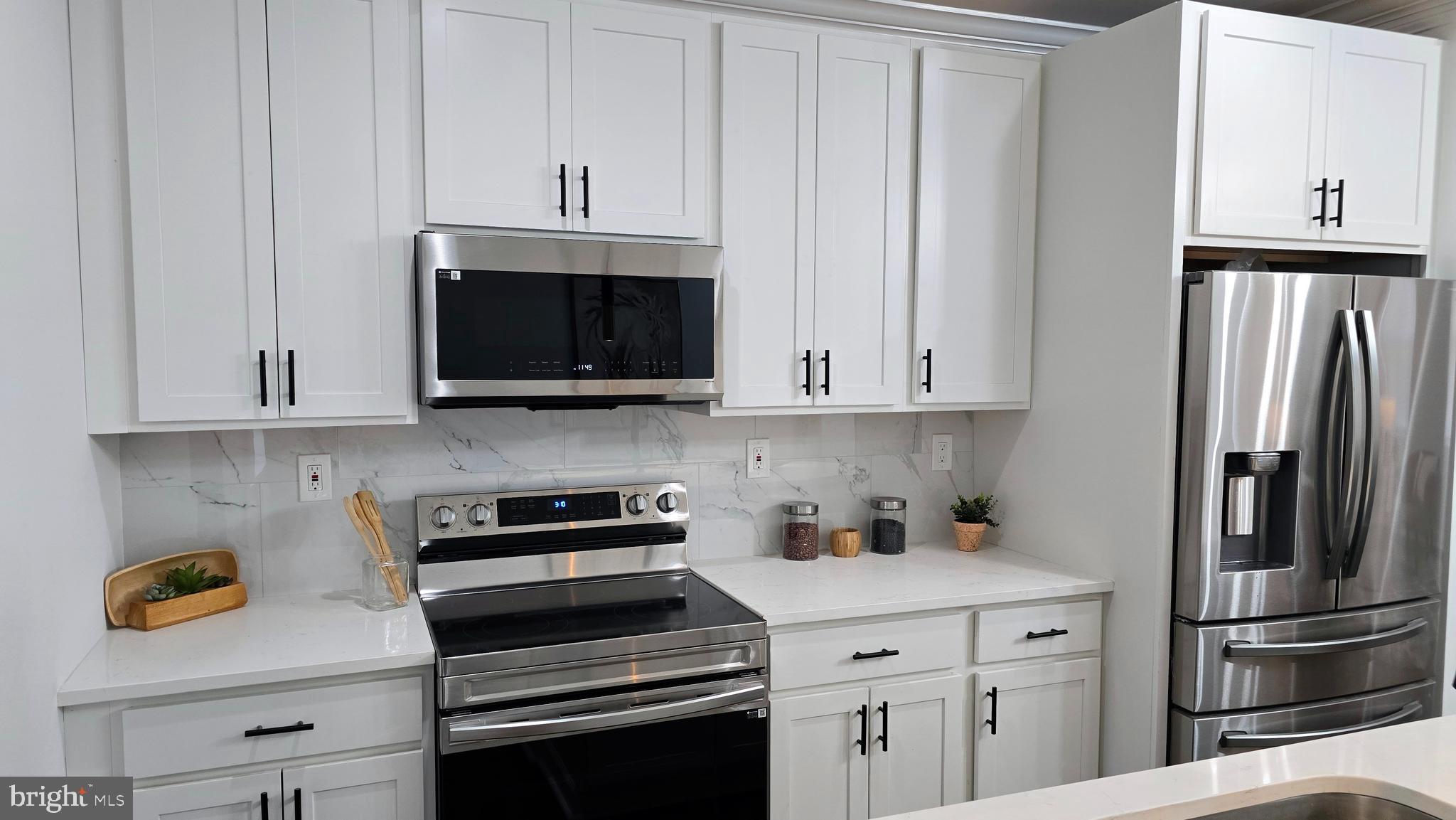 2902 Ridgewood Avenue Baltimore, MD 21215 - Photo 10 of 49 Gallery Image 10