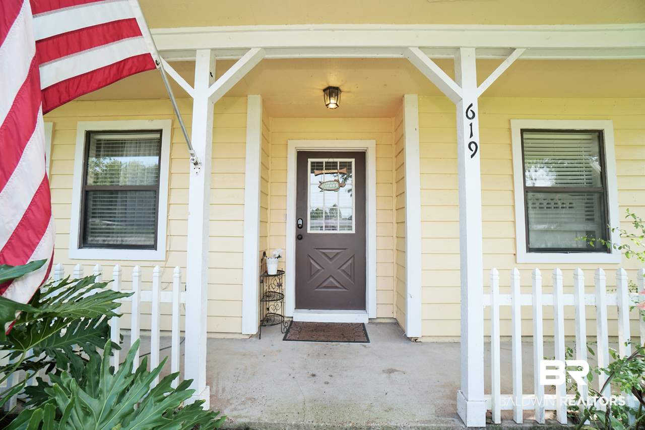 619 West Magnolia Avenue Foley, AL 36535 - Photo 5 of 27