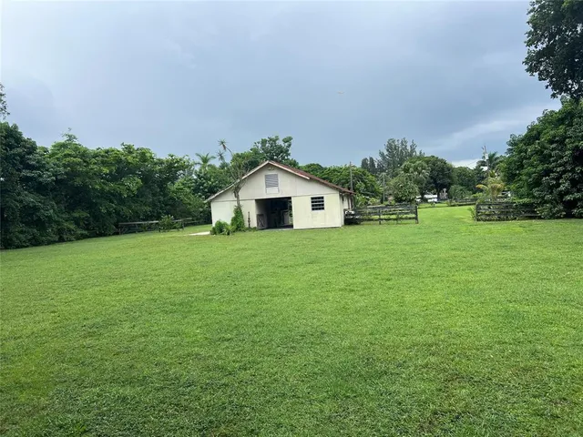 $700,000 | 1765-back Lot Southwest 112th Avenue, Davie, FL 33325