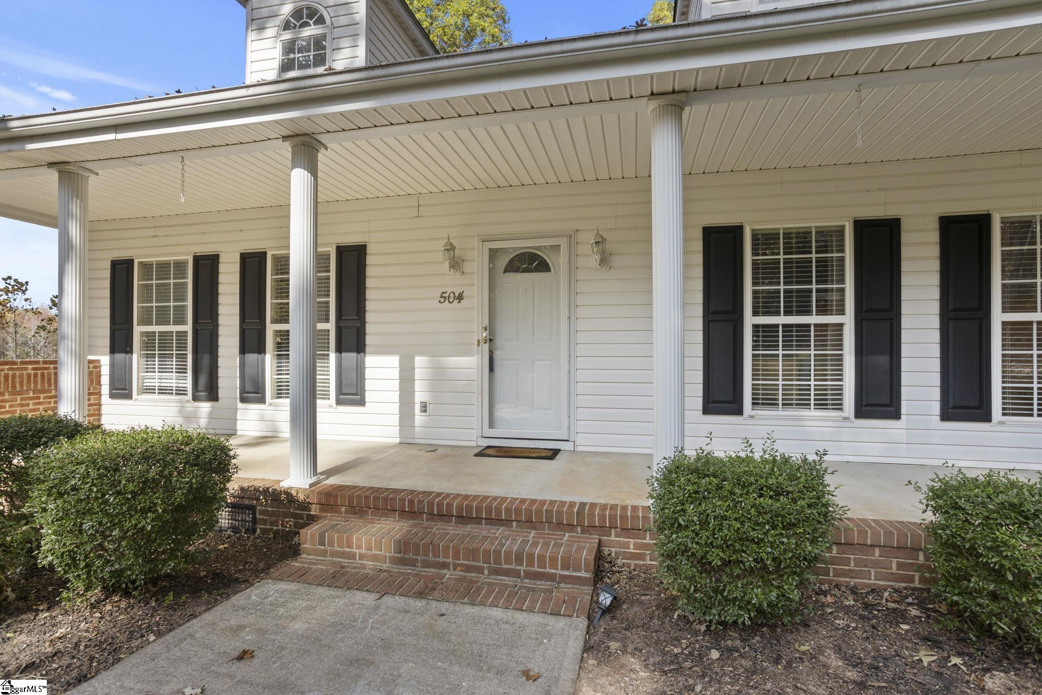 504 Ridgeway Court Easley, SC 29640 - Photo 3 of 31 Gallery Image 3