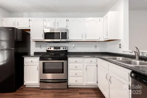 $300,000 | 9204 4 Mile Creek Road, Charlotte, NC 28277