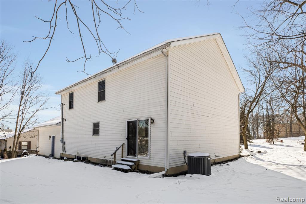 36800 11 Mile Road Farmington Hills, MI 48331 - Photo 45 of 47