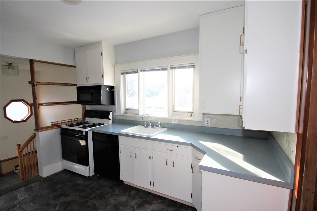 43 West Parkway Greece, NY 14616 - Photo 12 of 45 Main Kitchen