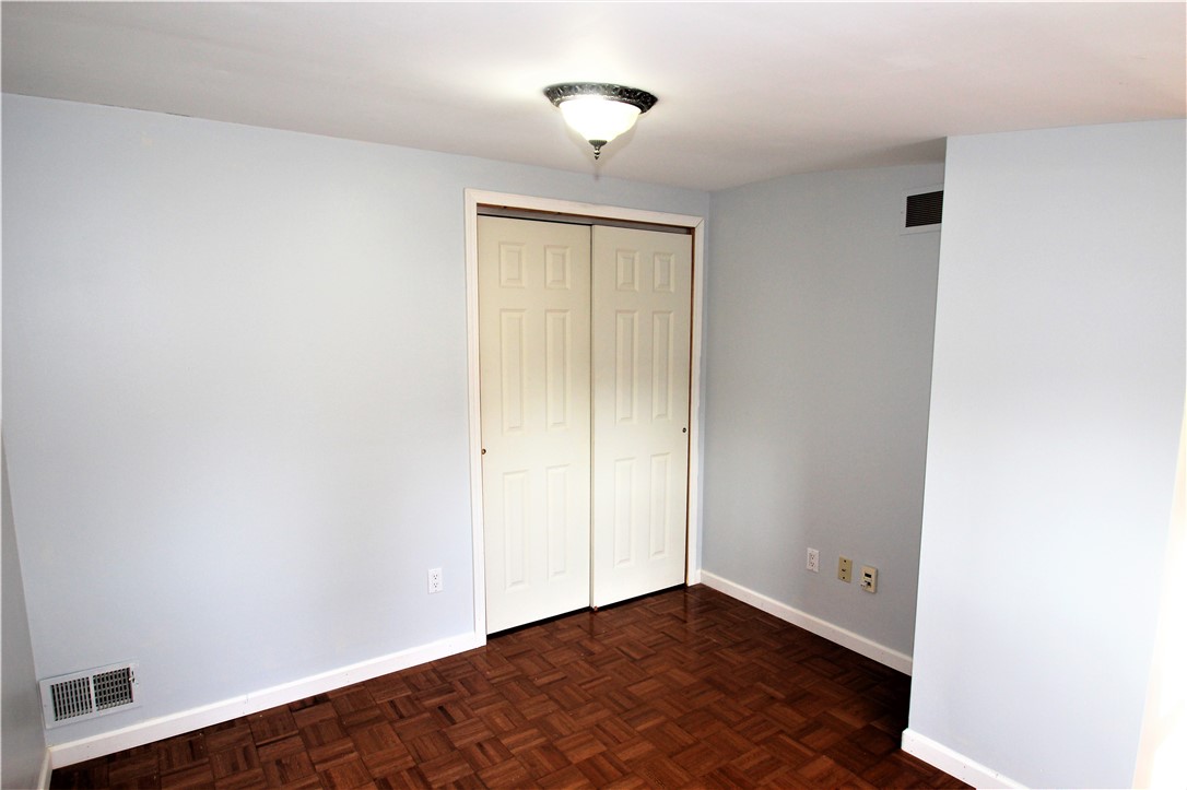 43 West Parkway Greece, NY 14616 - Photo 19 of 45 Main bedroom 2