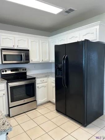 $1,700 | 2038 East Catalpa Street, Gonzales, LA 70737