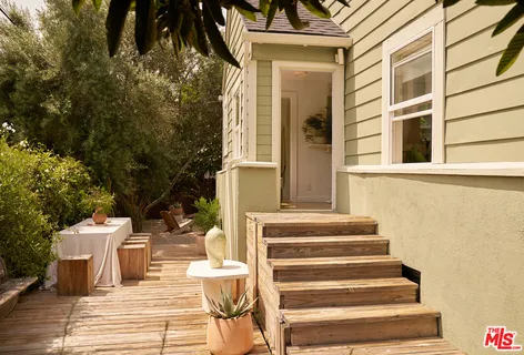 $1,150,000 | 404 North Avenue 52, Los Angeles, CA 90042