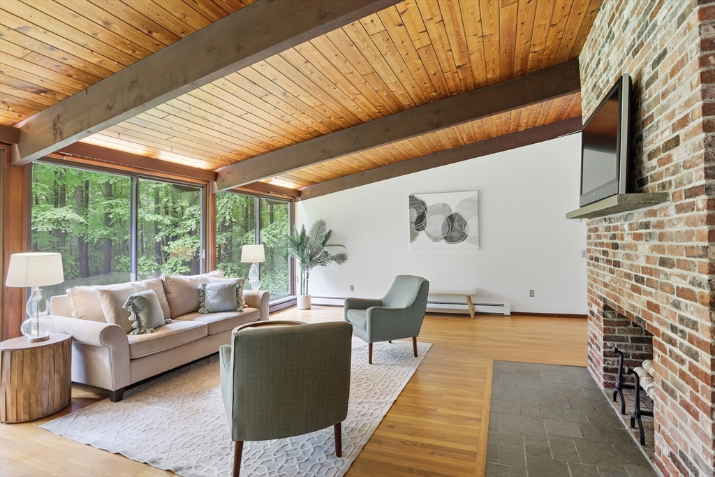 39 Long Ridge Road Carlisle, MA 01741 - Photo 4 of 42 Gallery Image 4