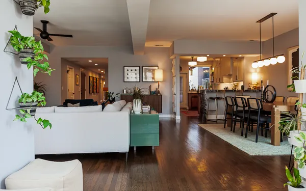 $685,000 | 5047 North Sheridan Road, Unit 2S, Chicago, IL 60640
